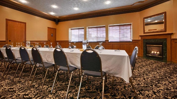 Best Western Plus Bayshore Inn image 16
