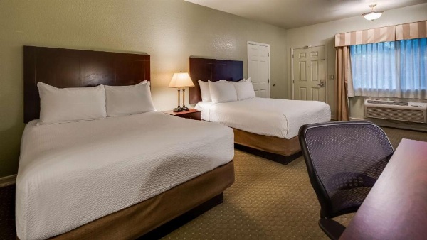 Best Western Plus Bayshore Inn image 20