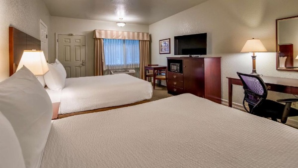 Best Western Plus Bayshore Inn image 21