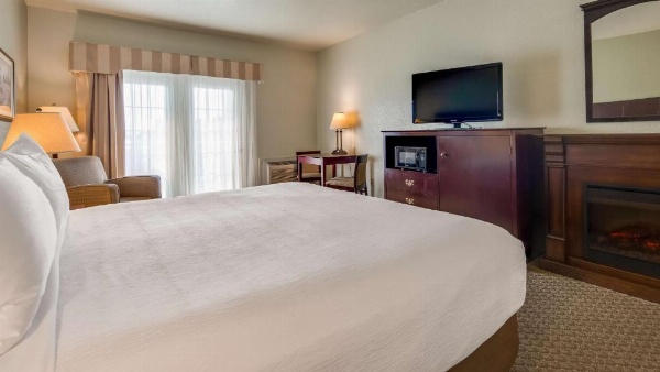 Best Western Plus Bayshore Inn image 26