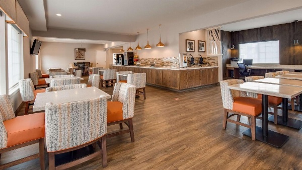 Best Western Plus Bayshore Inn image 7